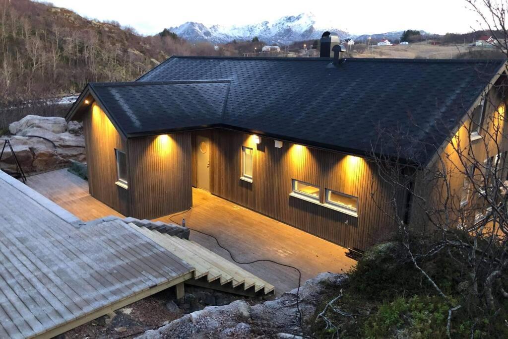Vikran Seaside Lodge Straumsjoen Екстер'єр фото