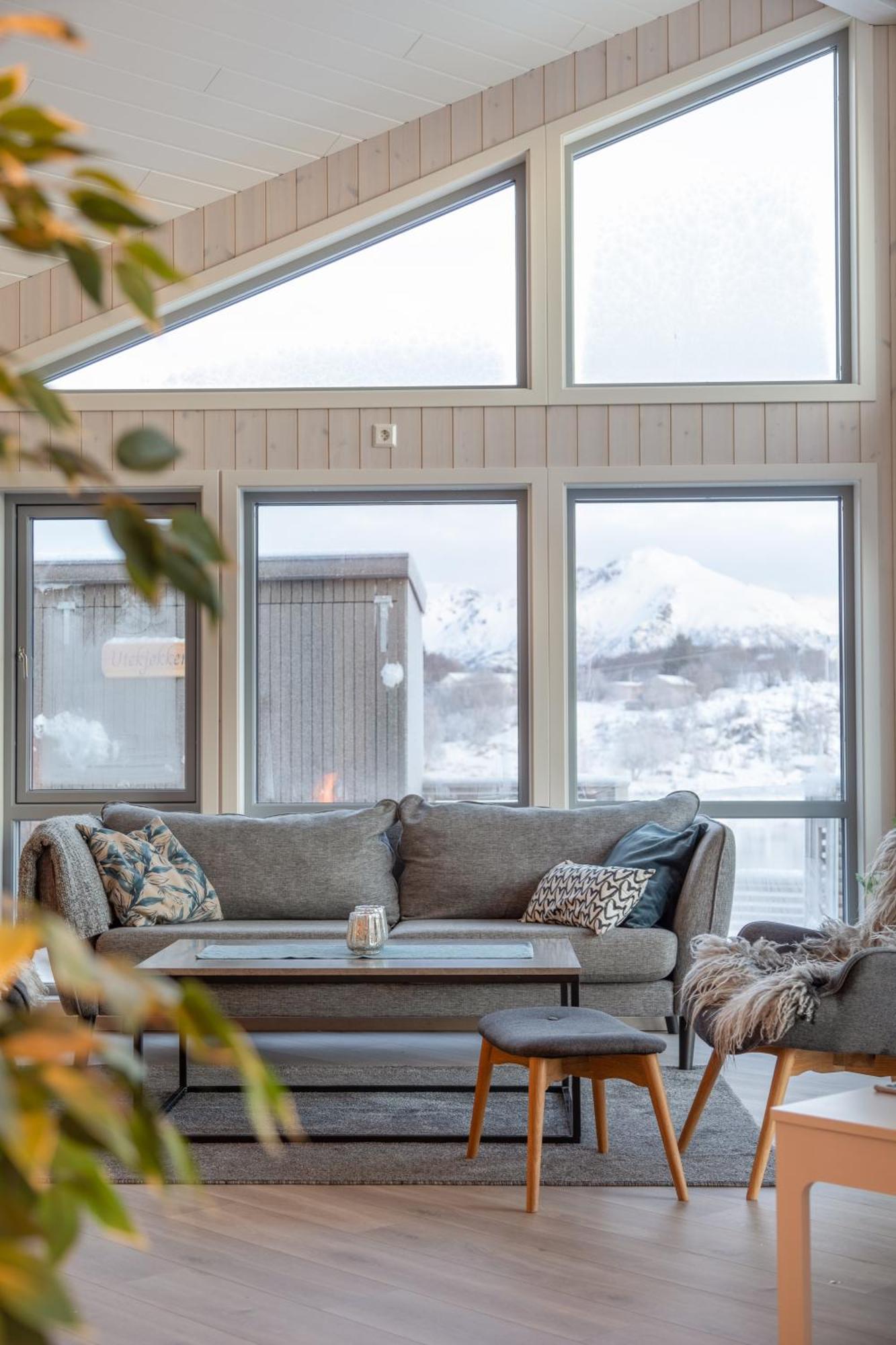 Vikran Seaside Lodge Straumsjoen Екстер'єр фото